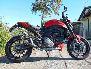 Ducati Monster 937 plus