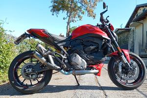 Ducati Monster 937 plus