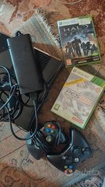 Xbox 360 + 2 controller + 2 giochi