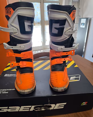 abbigliamento motocross. 