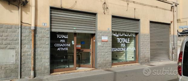 Ad. Teatro Ghirelli -3 locali attigui 100 mq cad