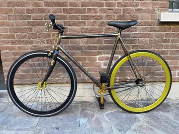 Bicicletta fixed iride modena