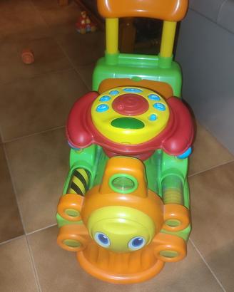Trenino cavalcabile Chicco 