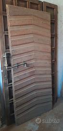 Antico Portale in legno