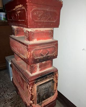 Stufa a legna in terracotta