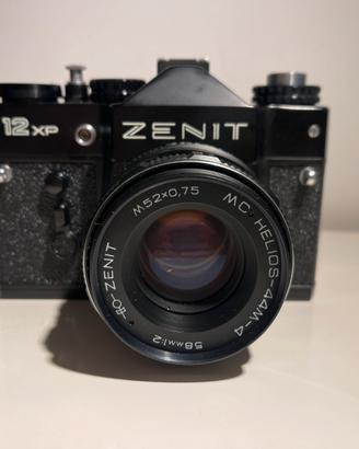Zenit 12 XP + Helios 44M-4 58mm f/2 originale