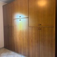 Armadio in legno massello