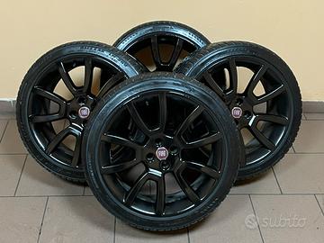 Cerchi in lega R18 gloss black