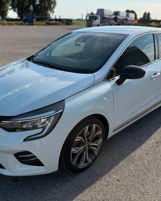 Clio V 2021 1.6 E-Tech hybrid Intens 140cv auto