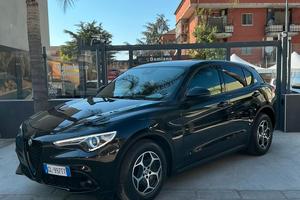 Alfa Romeo Stelvio 2.2 Turbodiesel 160 CV AT8 RWD 