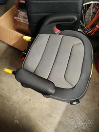 alzata bambini auto