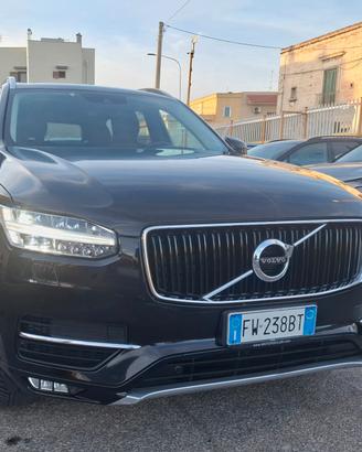 Volvo XC 90 XC90 D5 AWD Geartronic 7 posti Momentu