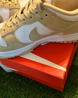 Nike dunk low retro SE n. 42 beige/bianco