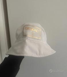 CAPPELLO NUOVO MAI USATO