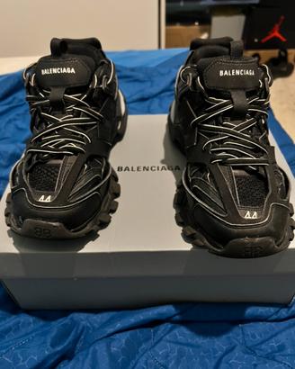 Balenciaga track led