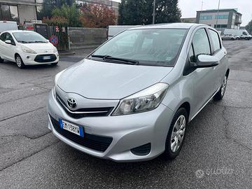 Toyota Yaris 1.0 5 porte Active