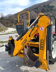 Retroescavatore MORIS modello 5.21 seminuovo