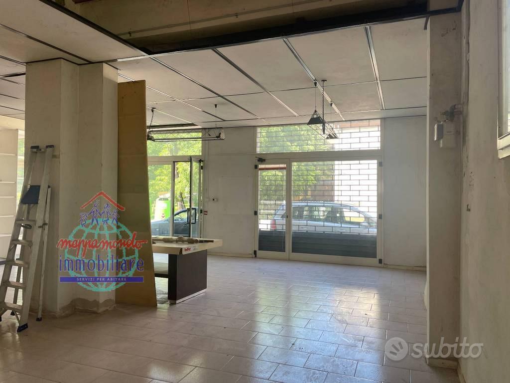 Immobile di 400 m² con 2 locali a Finale Emilia - Vista 3