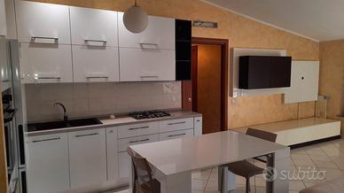 TRILOCALE  ARREDATO