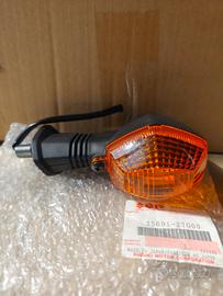 FRECCIA ANTERIORE DESTRA ORIGINALE SUZUKI NUOVA DL