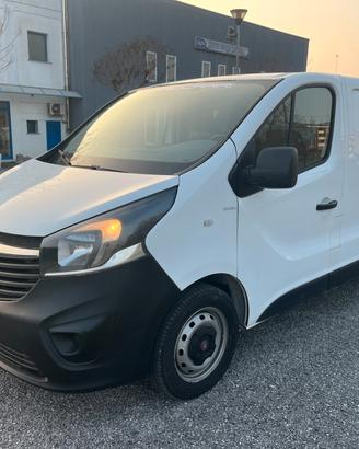 FURGONE OPEL VIVARO TRAFIC PASSO MEDIO