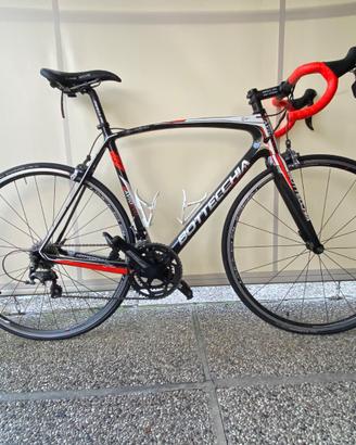 Bici da corsa in carbonio