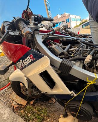 3 Kawasaki da restaurare GPX 900 R - Gpz 600 e 550