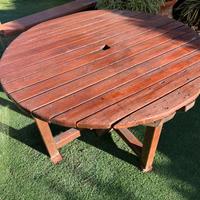 Tavolo tondo in legno