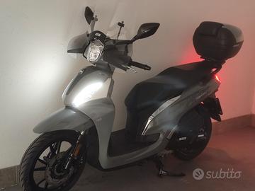 Scooter 125 Sym Sinphony ST 