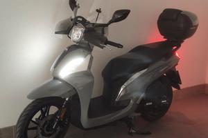 Scooter 125 Sym Sinphony ST 