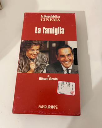 VHS videocassetta LA FAMIGLIA Ettore Scola