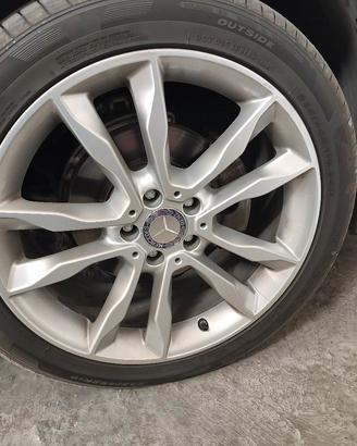 cerchi e gomme 19 per Mercedes gla 
