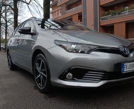 Toyota Auris Touring Sports 1.8 Hybrid Active