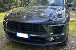 Porsche Macan 2.0 252 cv