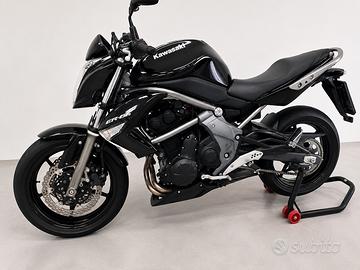Moto Kawasaki er6n 2009 DEPOTENZIATA a libretto