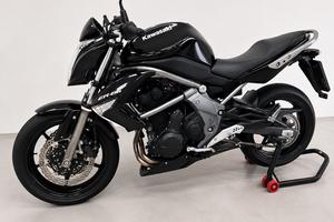 Moto Kawasaki er6n 2009 DEPOTENZIATA a libretto