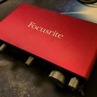 Focusrite Scarlett 4i4
- Gen 3