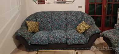 divano 3 posti + 2 poltrone