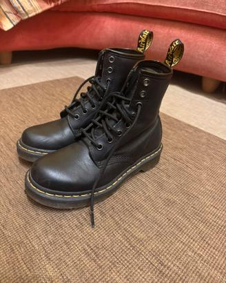 Dr.martens 36 neri pari al nuovo