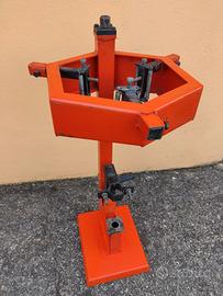 Attrezzo smontaggio molle ammortizzatori