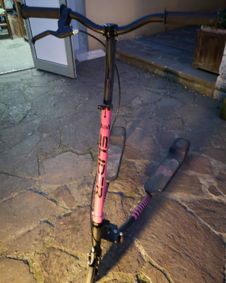 Mono pattino a 3 ruote Monster high