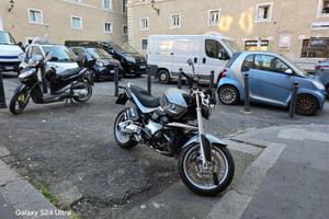 BMW R1200R