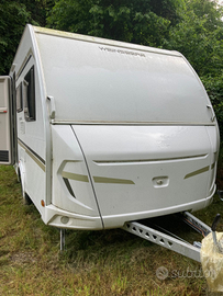 Roulotte weinsberg caraone Knaus