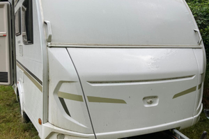 Roulotte weinsberg caraone Knaus