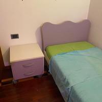 Letto singolo con comodino + 2 cassettoni