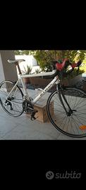 bicicletta da corsa BTWIN