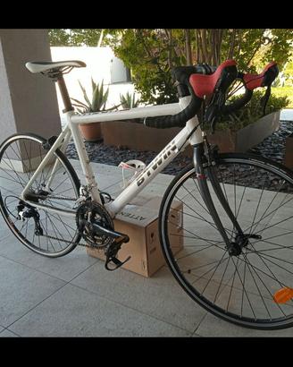 bicicletta da corsa BTWIN