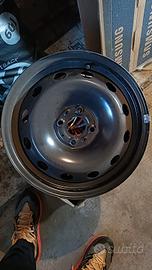 4 cerchi in ferro mai usati fiat