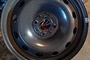 4 cerchi in ferro mai usati fiat