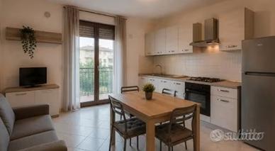 Trilocale con TERRAZZO e CANTINA - EUR